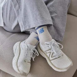 BUTYBIEGOWE|AKTYWNOSE|BIEGANIE*New Balance BUTYBIEGOWE|AKTYWNOSE|BIEGANIE Buty damskie Fresh Foam More v4 WMORCW4 – białe