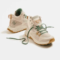 BUTYBIEGOWE|AKTYWNOSE|BIEGANIE*New Balance BUTYBIEGOWE|AKTYWNOSE|BIEGANIE Buty damskie Fresh Foam Hierro Mid WTHIMCAB – białe