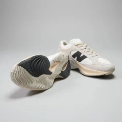 New Balance Buty unisex WRPD RUNNER UWRPDMOB – beżowe