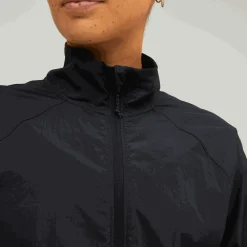 ODZIEZ BIEGOWA|BIEGANIE*New Balance ODZIEZ BIEGOWA|BIEGANIE Kurtka WJ21264BK – czarna